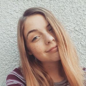 Meet your Posher, Olivia